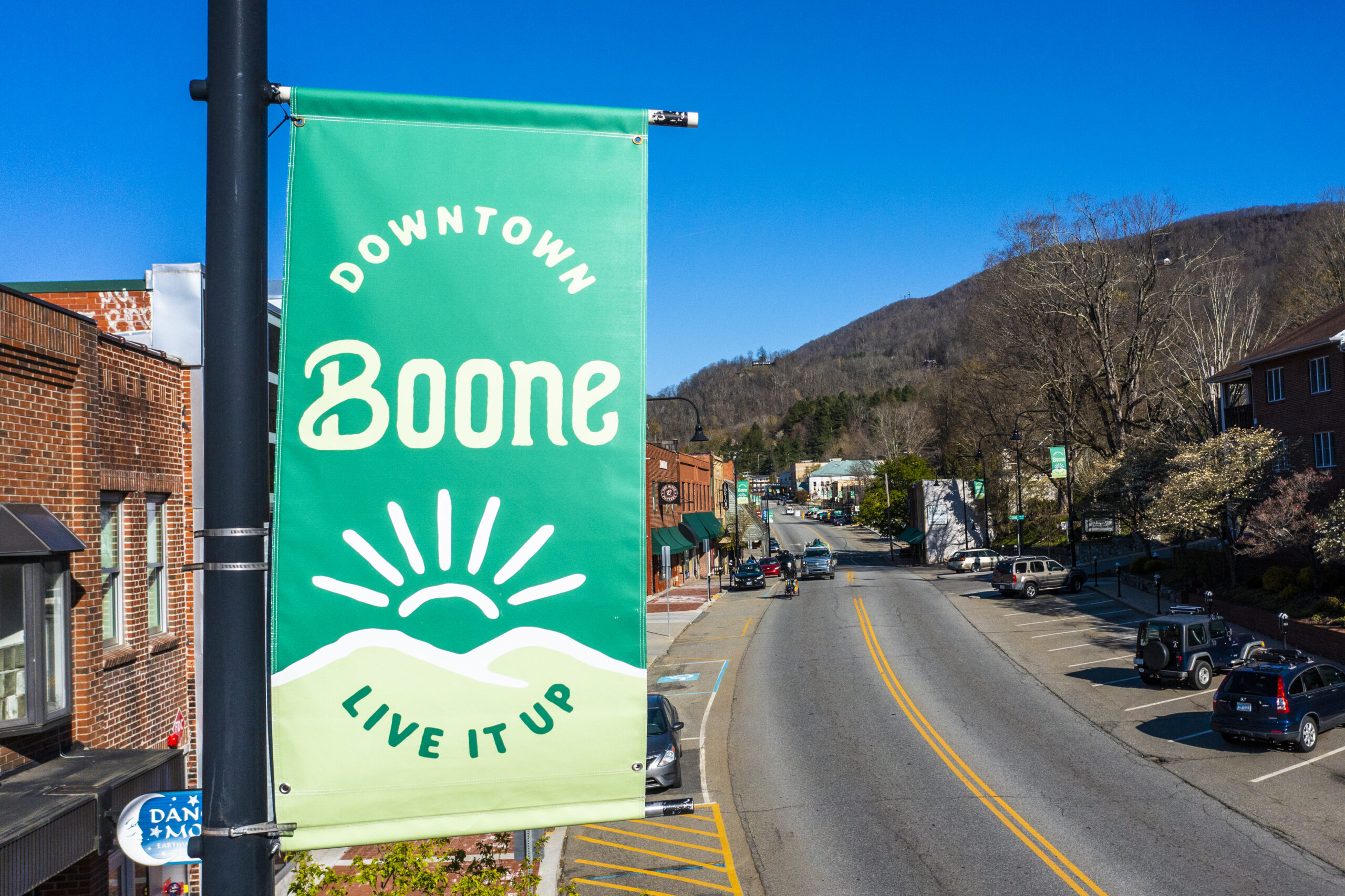 Boone Brand Light Post Banner